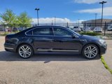Used 2017 Volkswagen Passat 1.8T R-Line w/ R-Line Lighting Package image 4