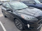 Used 2020 Ford Escape Titanium image 2