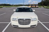 Used 2007 Chrysler 300 image 2
