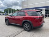 Used 2023 Nissan Pathfinder SV image 3