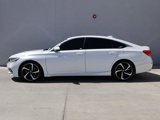 Used 2018 Honda Accord Sport image 2