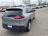 Used 2017 Jeep Cherokee Latitude image 5