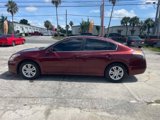 Used 2011 Nissan Altima 2.5 S w/ Convenience Pkg image 2