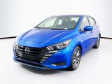 Used 2023 Nissan Versa SV image 3