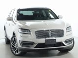 Used 2020 Lincoln Nautilus Reserve image 2
