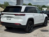 Used 2023 Jeep Grand Cherokee Altitude image 3