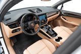 Certified 2023 Porsche Macan image 4