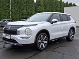 New 2025 Mitsubishi Outlander SE image 2