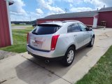 Used 2010 Cadillac SRX Luxury image 3