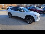 New 2025 Chevrolet Trax LT w/ LT Convenience Package image 2