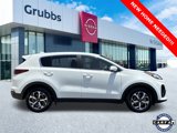 Used 2022 Kia Sportage LX image 2