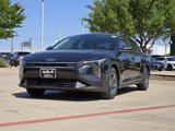 New 2025 Kia K4 LXS image 2
