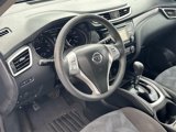 Used 2015 Nissan Rogue S image 2