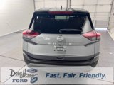 Used 2023 Nissan Rogue S image 6