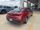 Used 2024 Hyundai Elantra SE image 5