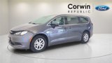 Used 2023 Chrysler Voyager LX image 3