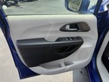 Used 2018 Chrysler Pacifica Touring-L Plus image 6