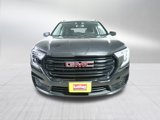 Used 2023 GMC Terrain SLE w/ Driver Convenience Package image 3