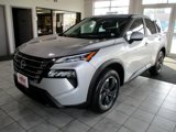 Used 2025 Nissan Rogue SV image 3