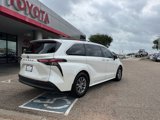 Used 2021 Toyota Sienna XLE image 5