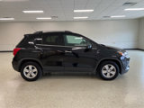 Used 2017 Chevrolet Trax LT w/ LT Convenience Package image 4