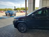 Used 2019 Jeep Cherokee High Altitude image 2