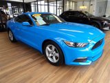 Used 2017 Ford Mustang Coupe image 3