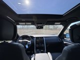 Used 2024 Land Rover Discovery Dynamic SE image 4