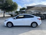 Used 2022 Hyundai Accent SE image 3