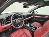 Certified 2025 Porsche Cayenne S image 4