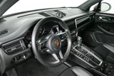 Certified 2021 Porsche Macan image 4