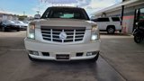 Used 2009 Cadillac Escalade EXT image 2