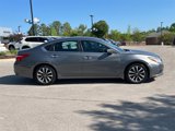 Used 2017 Nissan Altima 2.5 SV image 2