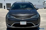 Used 2017 Chrysler Pacifica Limited w/ UConnect Theater Package image 2
