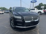 Used 2022 Lincoln Nautilus FWD image 2