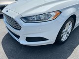 Used 2015 Ford Fusion SE image 3