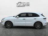 Used 2023 Porsche Cayenne Turbo image 2