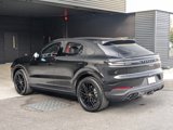 Used 2025 Porsche Cayenne Coupe image 3