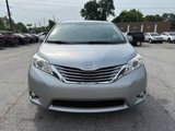 Used 2017 Toyota Sienna XLE Premium image 2