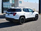 Used 2023 GMC Acadia SLE w/ Driver Convenience Package image 2