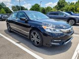 Used 2017 Honda Accord Sport image 2