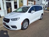 Used 2022 Chrysler Pacifica Touring-L image 2
