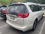 Used 2017 Chrysler Pacifica Limited w/ UConnect Theater Package image 5