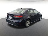 Used 2022 Toyota Corolla LE image 3