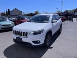 Used 2019 Jeep Cherokee Latitude Plus w/ Comfort/Convenience Group image 2