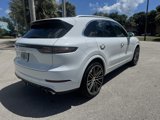 Used 2020 Porsche Cayenne Turbo image 4