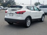 Used 2017 Nissan Rogue Sport SV image 3