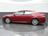 Used 2020 Toyota Camry XLE image 3