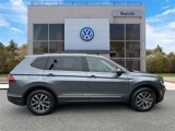 Certified 2020 Volkswagen Tiguan SE w/ Panoramic Sunroof Package image 2