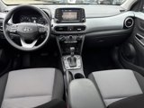 Used 2021 Hyundai Kona SE image 4